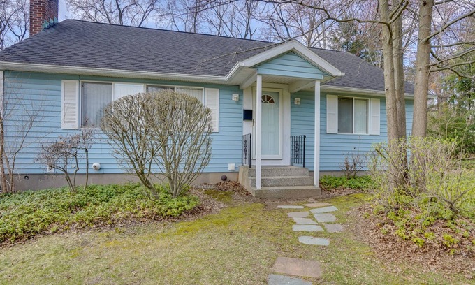 Newtonville Apartment | New York Vacation Rental ~ 7 Mi to Albany