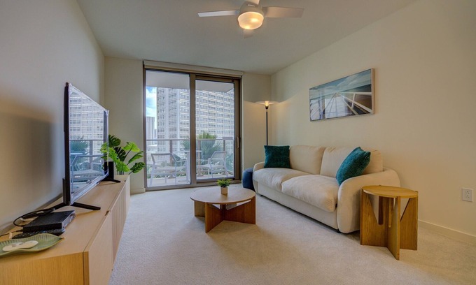 Ala Moana Condo | Newly Built, Hottest Condo at "Sky Ala Moana" 10th Floor 1 Bedroom (SAW1005)