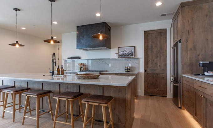 Driggs Condo | *Newly Built*Teewinot&Targhee Basin Luxury Suites ⁓Hot Tub,Downtown Driggs