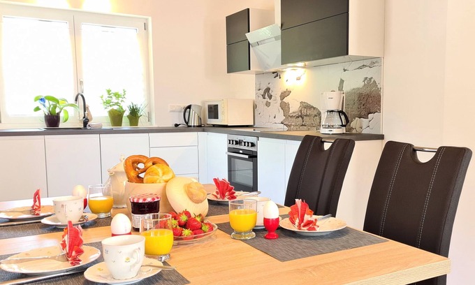 Bischofswiesen Apartment | Newly built vacation apartment Am Böcklweiher with magnificent Watzmann view