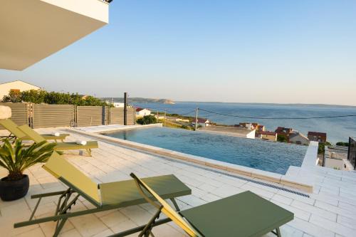 Rtina Villa | Newly built Villa MarVista with 4 bedrooms,infinity pool & stunning sea and mountain views