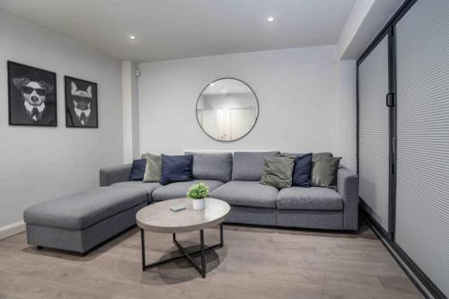Sheffield House | Newly Extended 3 Bed Family Home Near Graves Park