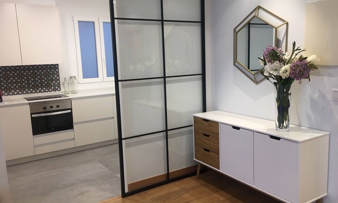 San Sebastian Apartment | Newly refurbished flat in Antiguo in walking distance to Ondarreta beach