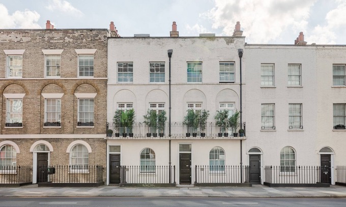 Pimlico House | Newly refurbished Georgian 6-bed 3-bath central townhouse