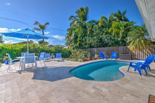 Naples Park House | Newly Refurbished Naples Park Cottage with a Heated Pool