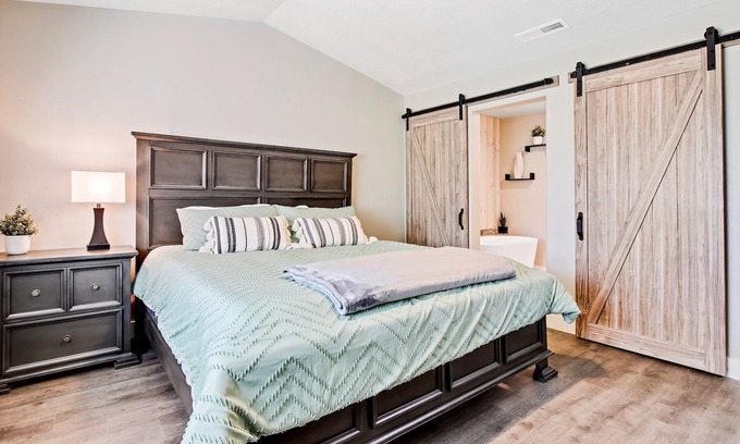 Nampa House | Newly remodeled Cozy Cottage Guesthouse