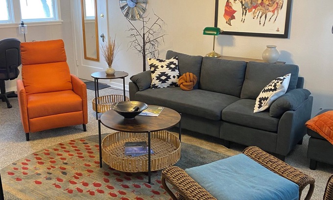 Pendleton Apartment | Newly remodeled desirable NW Hill homenlower Apartment Walk to RoundUp/Downtown