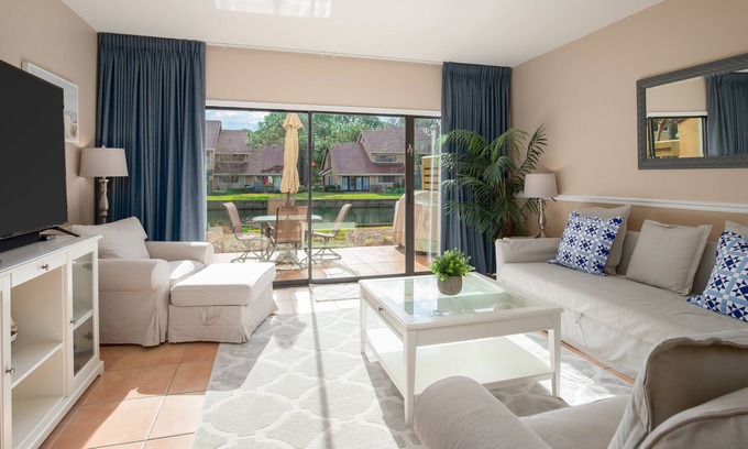 Sandestin Condo | Newly remodeled, golf cart, pet friendly!