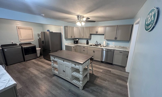 Manteo House | Newly Remodeled Grand Coastal Ranch, in the heart of Manteo, NC