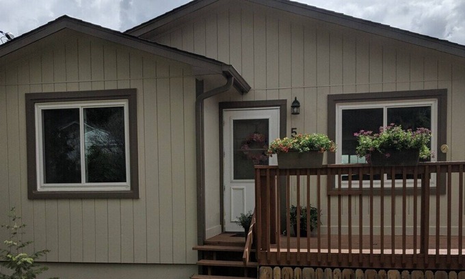 Palmer Lake House | Newly remodeled home in gorgeous Palmer Lake! You won't believe the view and almost 1/4 acre lot