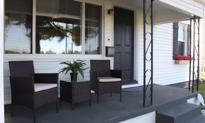 Springfield House | Newly Remodeled Home near Downtown