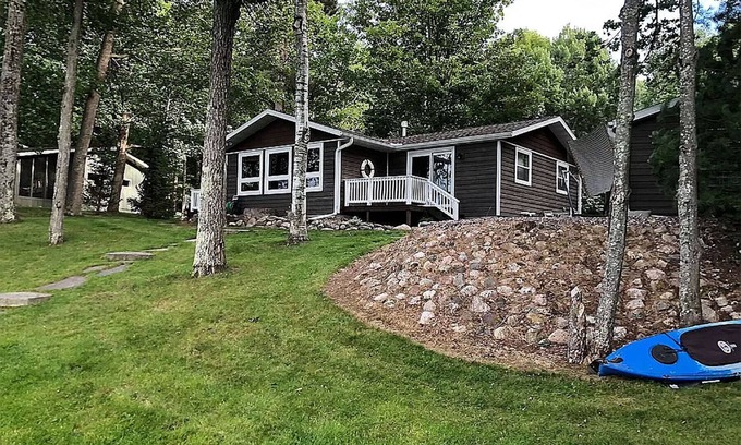 Minocqua Cabin | Newly Remodeled Home On Quite Bay of Minocqua Lake 2 miles from town
