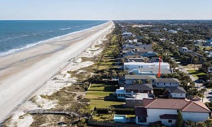 Jacksonville Beach House | Newly Renovated Oceanfront House near Ponte Vedra Beach and a few miles from TPC