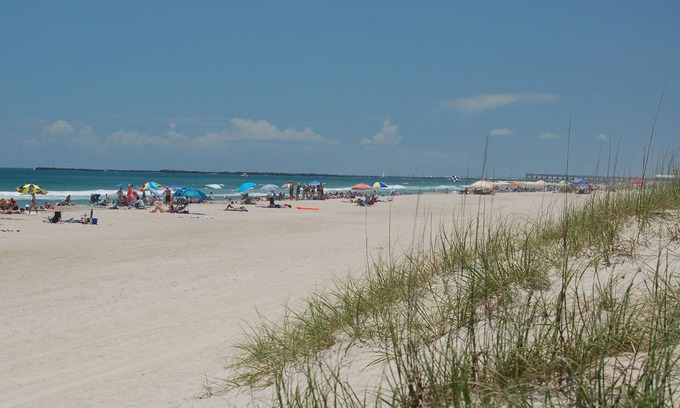 Wrightsville Beach Condo | Newly Renovated Condo. Steps to the Ocean, Sound, and Town.