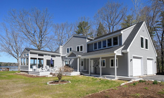 Harrison House | * NEWLY RENOVATED * 4-bedroom home on Long Lake with sunset views!