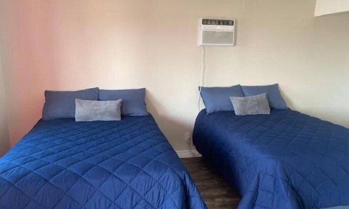 Yuma House | Newly Renovated Bungalow thats Located within Walking Distance of Martinez Lake!