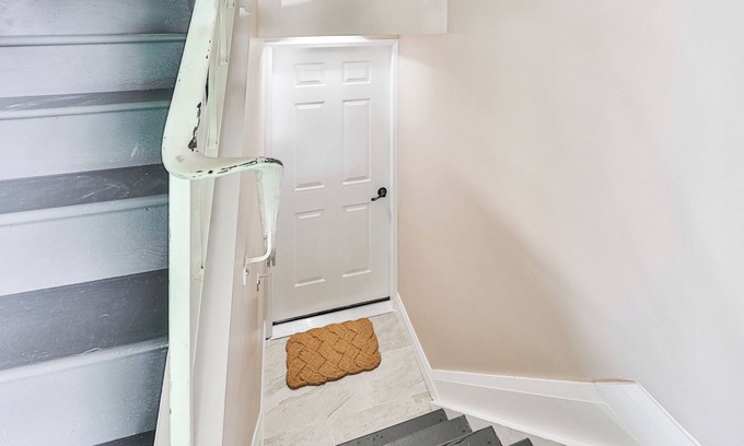 Hamilton Apartment | Newly renovated, homely 2 bedroom suite