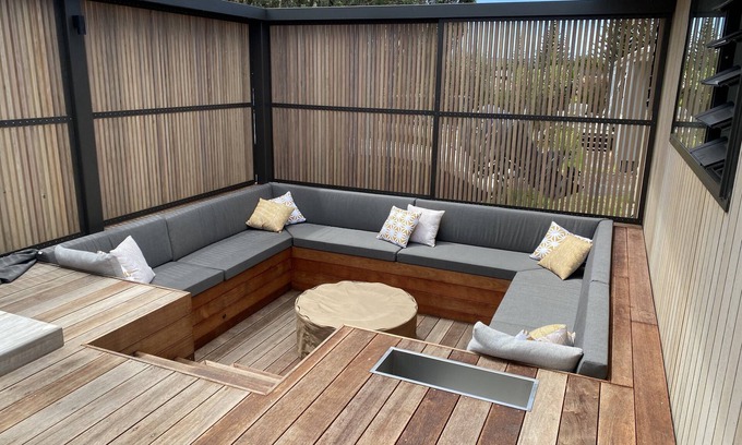 Omaha House | Newly renovated Omaha's Northern Oasis