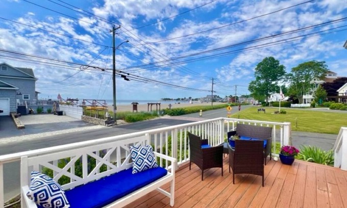Milford House | Newly Renovated Rental with Private Beach Access!