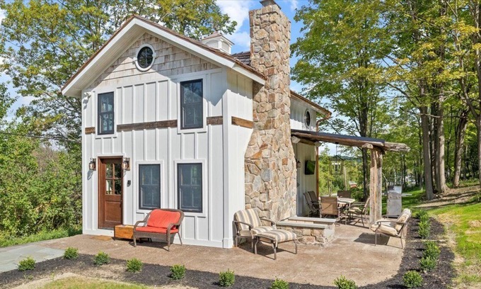 Rushville House | Newly Renovated Rustic Home at Canandaigua Lake
