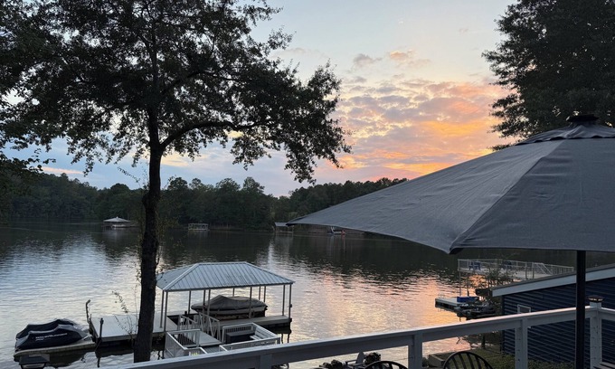 Wedowee House | Newly Renovated- Scenic Stays-Lake Front, Fire Pit, Private Dock. Sleeps 8