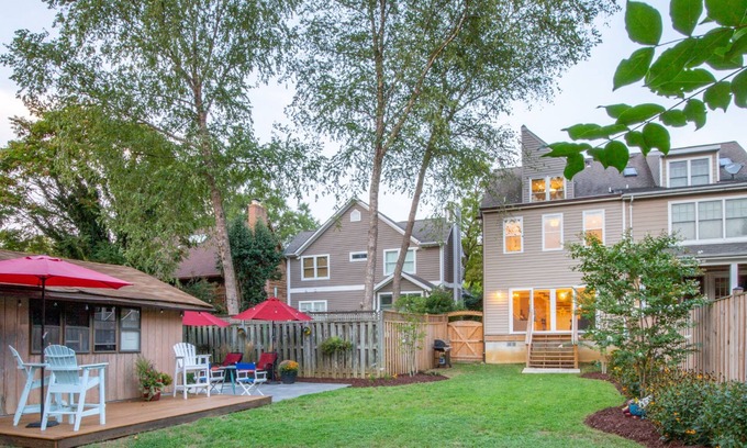 Eastport House | Newly renovated townhome with a fenced yard, gas grill, washer/dryer, central AC
