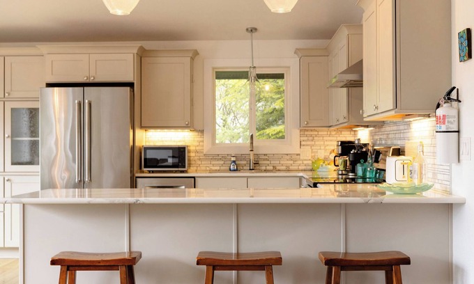 Sitka House | Newly Renovated with Ocean VIews