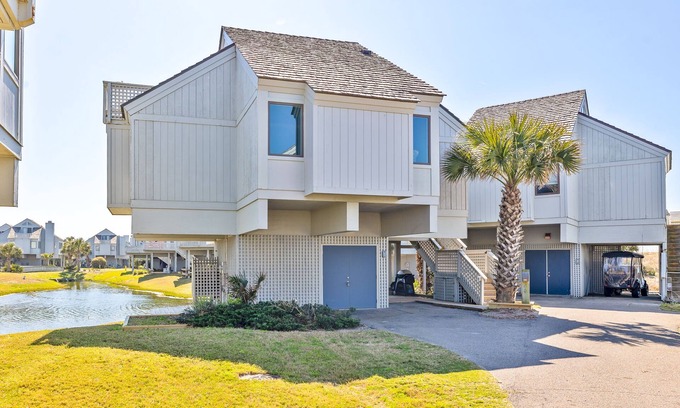 Bald Head Island Villa | Newly updated, desirable Villa next to BHI Club - Promotional Fall Rates