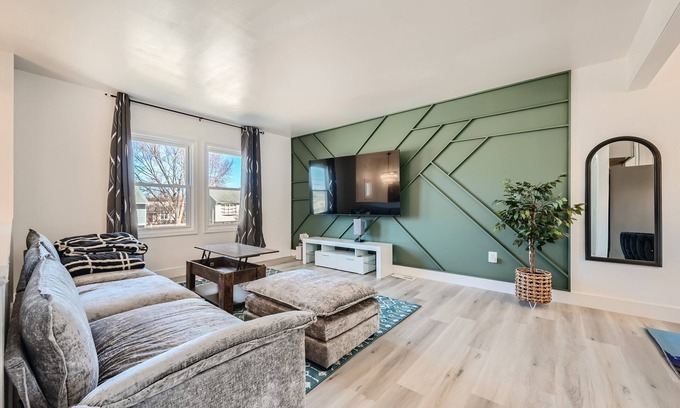 Eastport House | Newly Updated EV Charger Ready Peaceful Home in Annapolis