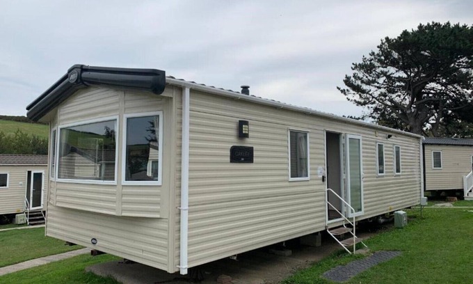 Newquay House | Newquay Bay Porth Caravan - 6 berth