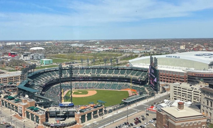Downtown Detroit Apartment | NFL Draft 2 bedroom apartment, steps from the red carpet