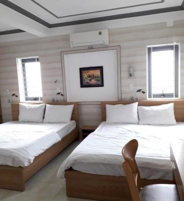 Phu Loc Hotel | Nguyet Anh Guesthouse