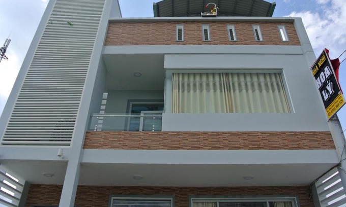 Chau Thoi House | Nhà Nghỉ HOA LÝ