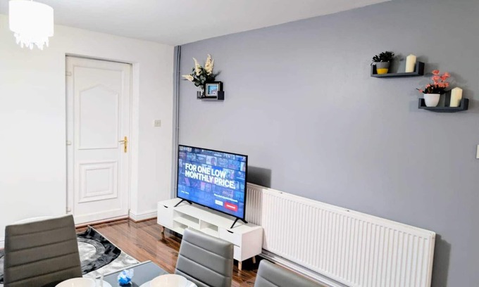 Manchester House | Nice 5-bedroom house with FREE parking in the heart of Manchester!