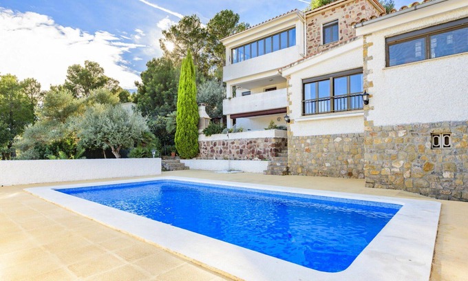 Oropesa del Mar Villa | Nice apartment in villa for 4 guests with pool, A/C, WIFI, TV and terrace