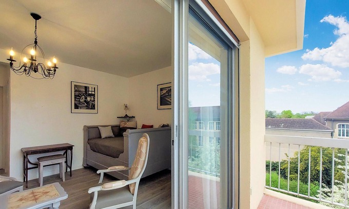 Cosne-Cours-sur-Loire Apartment | Nice apartment in Cosne-Cours-sur-Loire