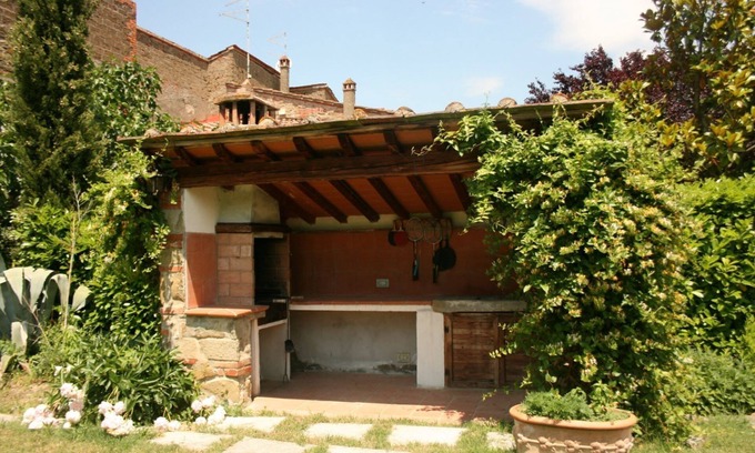 Castiglion Fiorentino Apartment | Nice apartment for 4 guests with pool, WIFI, TV and pets allowed, close to Cortona
