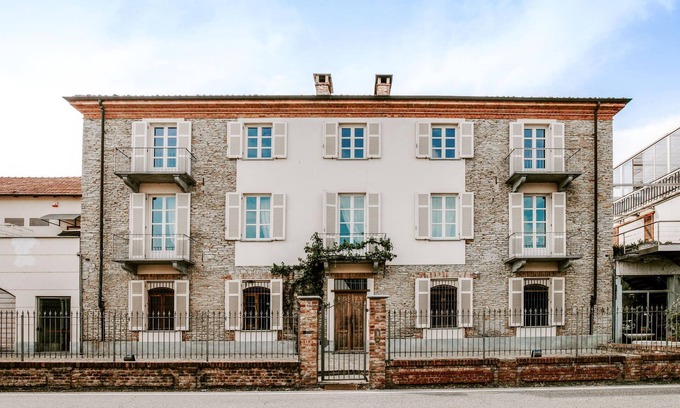 Santo Stefano Belbo Apartment | Nice apartment in Santo Stefano Belbo