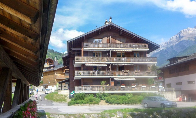 Ormont-Dessus Apartment | Nice apartment for 4 guests with WIFI, TV, balcony and panoramic view
