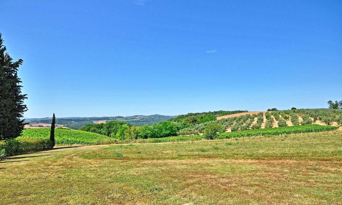 San Gimignano Apartment | Nice apartment for 4 people with A/C, pool, WIFI, TV, terrace and panoramic view