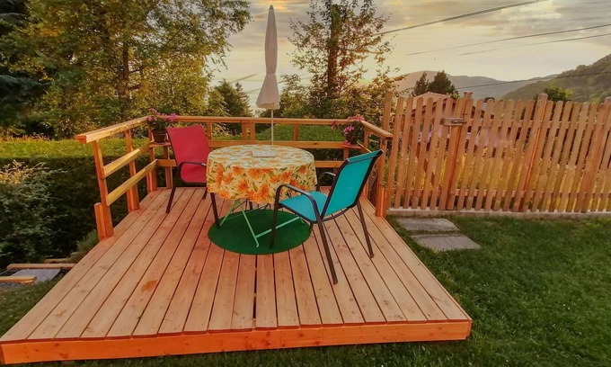 Glion Apartment | Nice apartment for 2 people with WIFI, patio and parking