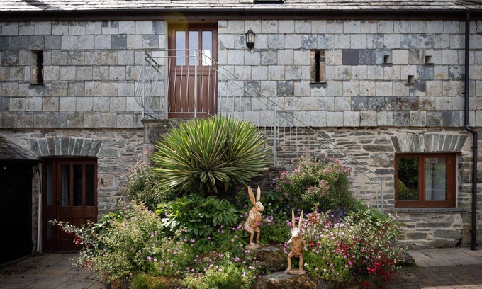 Fivelanes Apartment | Nice apartment for 2 guests with hot tub, WIFI, TV, balcony and pets allowed