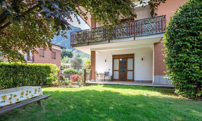 Omegna Apartment | Nice apartment for 2 guests with WIFI, TV, patio, pets allowed and parking