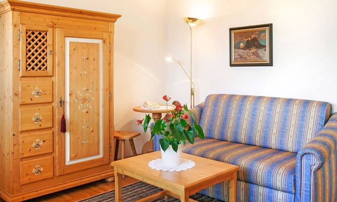 Postal Apartment | Nice apartment for 3 people with pool, A/C, WIFI, TV, terrace and pets allowed