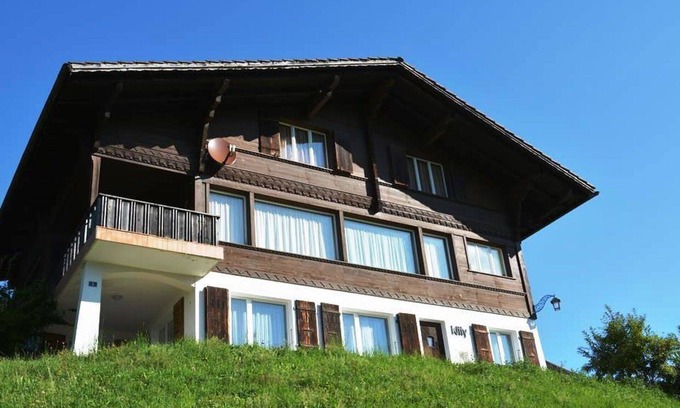 Schoenried Apartment | Nice apartment for 4 guests with WIFI, TV, balcony and pets allowed