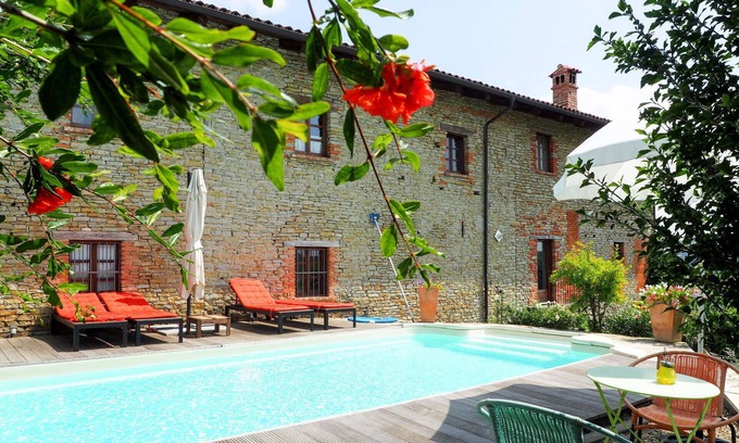 Bonvicino Apartment | Nice apartment for 4 guests with pool and terrace