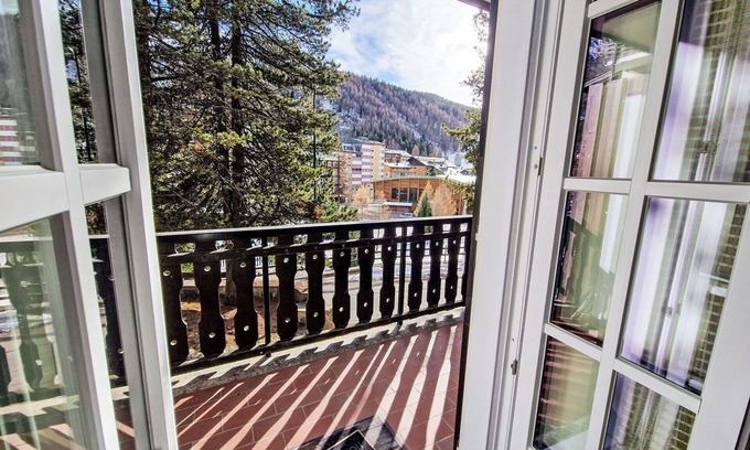 Madesimo Apartment | Nice apartment for 4 guests with WIFI, TV, balcony, pets allowed and parking
