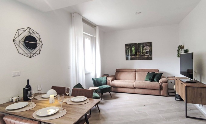 Ravina Apartment | Nice apartment for 4 people with WIFI, TV, patio, pets allowed and parking