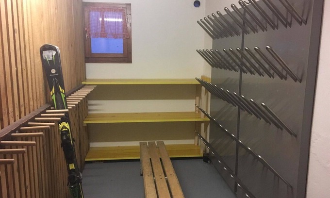 Saas-Balen Apartment | Nice apartment for 5 guests with WIFI, TV and balcony