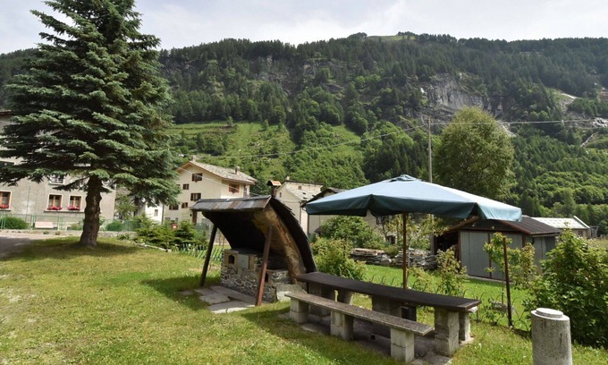 Isola Apartment | Nice apartment for 5 guests with WIFI, TV, terrace, pets allowed and parking